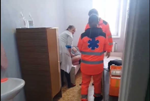 VIDEO // Directorul grădiniței din Pepeni și Secretarul Consiliului, băgate în spital de Primarul localității